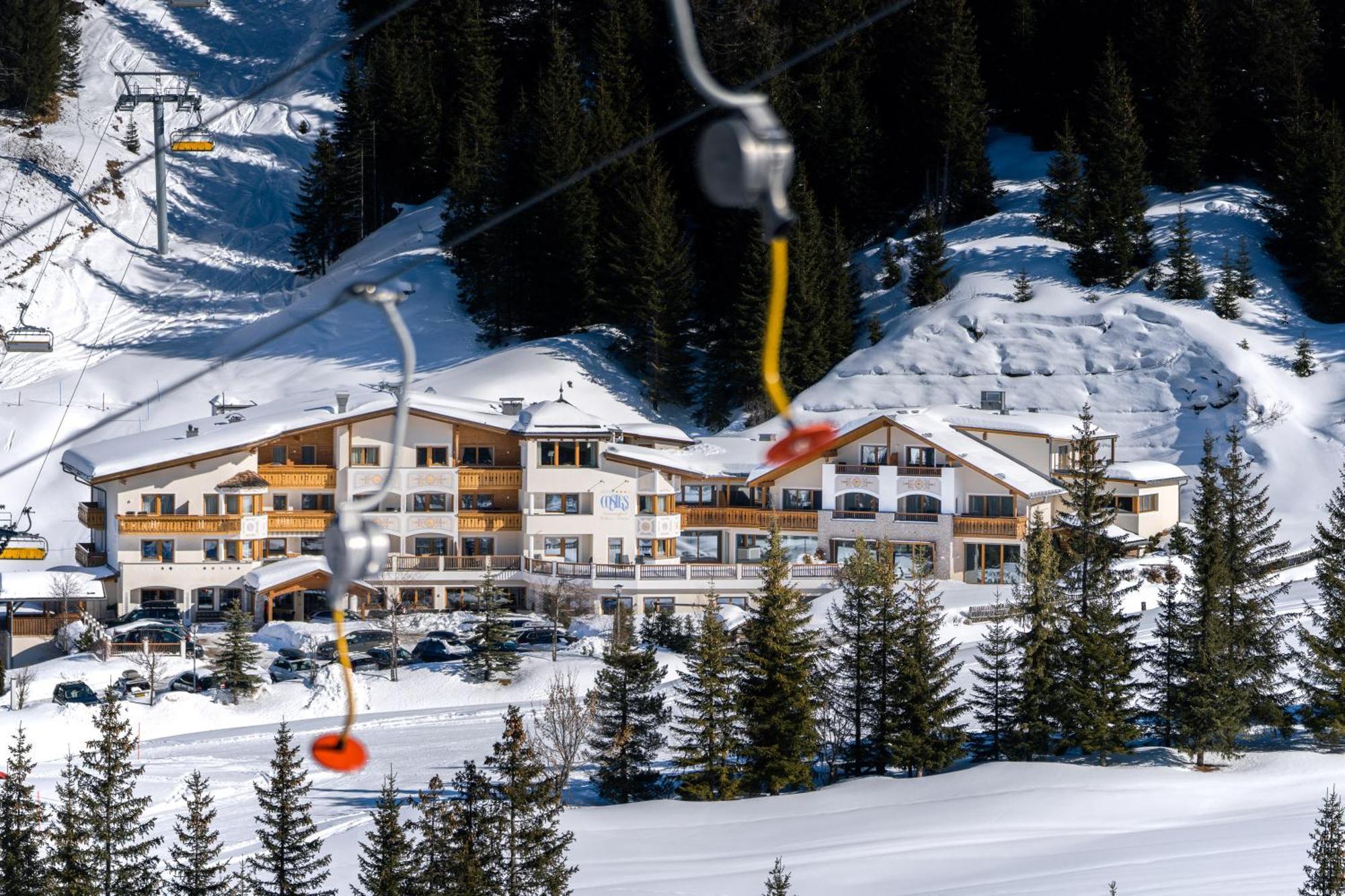 Hotel Costes Corvara In Badia Exterior photo