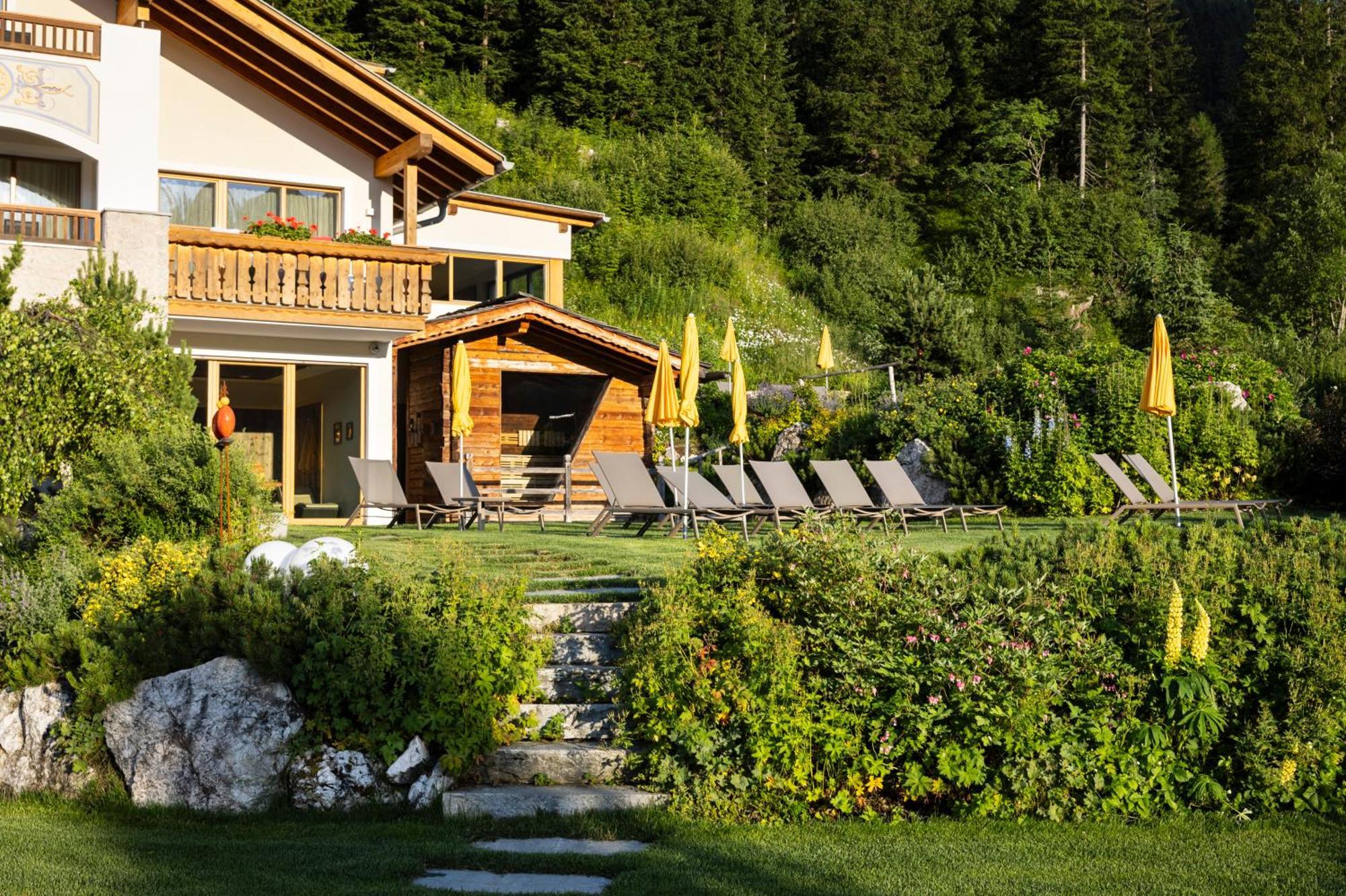 Hotel Costes Corvara In Badia Exterior photo