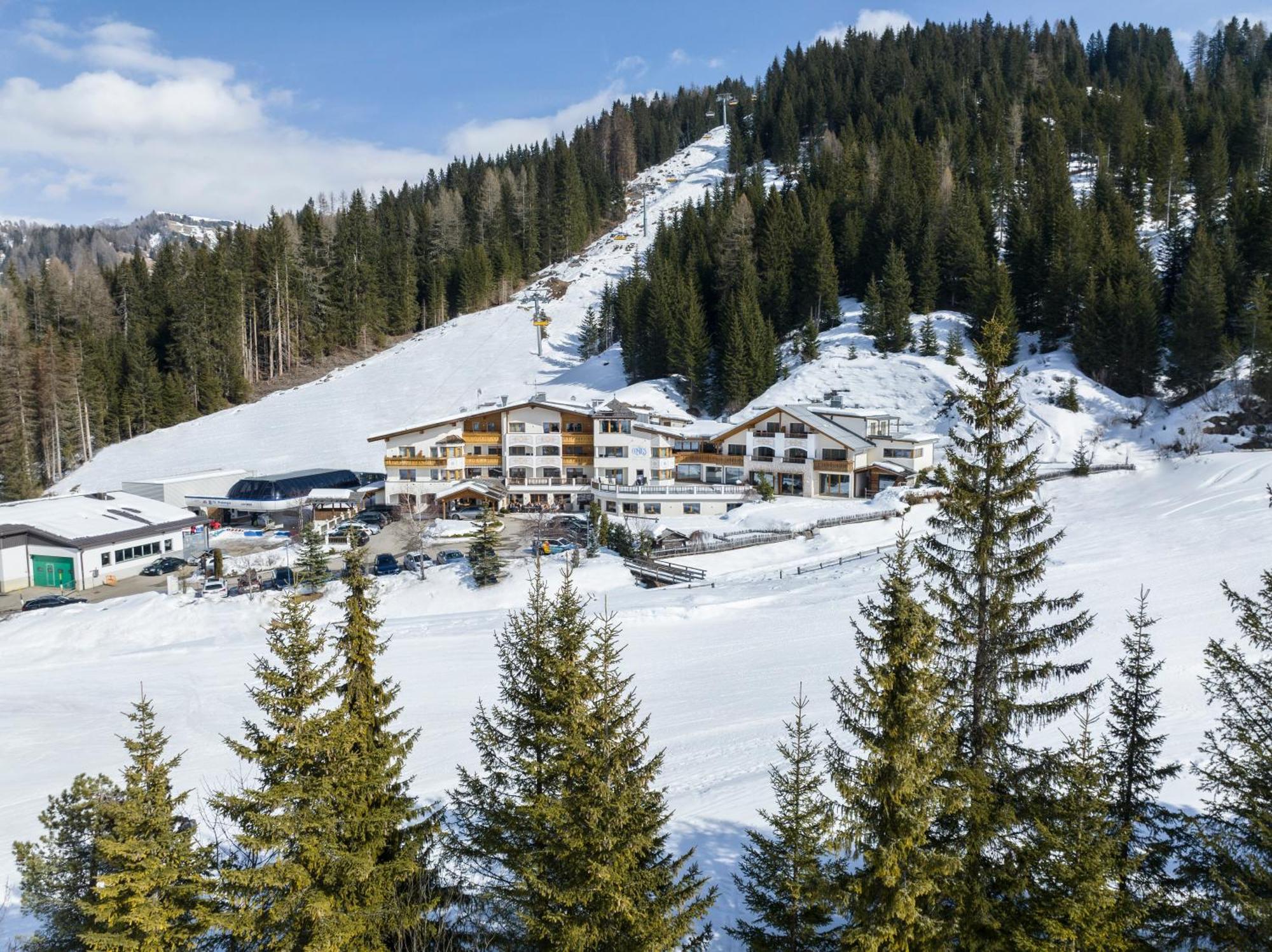Hotel Costes Corvara In Badia Exterior photo